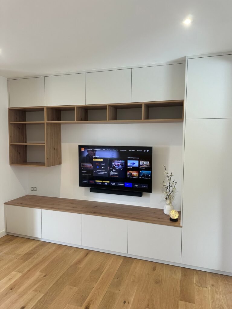 Meuble TV — Brest / Le Faou / Briec / Quimper — Aménagement — Agencement Piriou, Pleyben